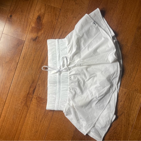 White Flowly Target (Joy Lab) Athletic Skirt - Picture 2 of 7